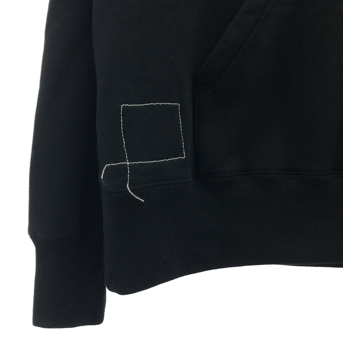 sacai / サカイ | 2025SS | WTAPS Flock Print Hoodie ダブルタップス フロッキープリント パーカー | 2 | ブラック | メンズ