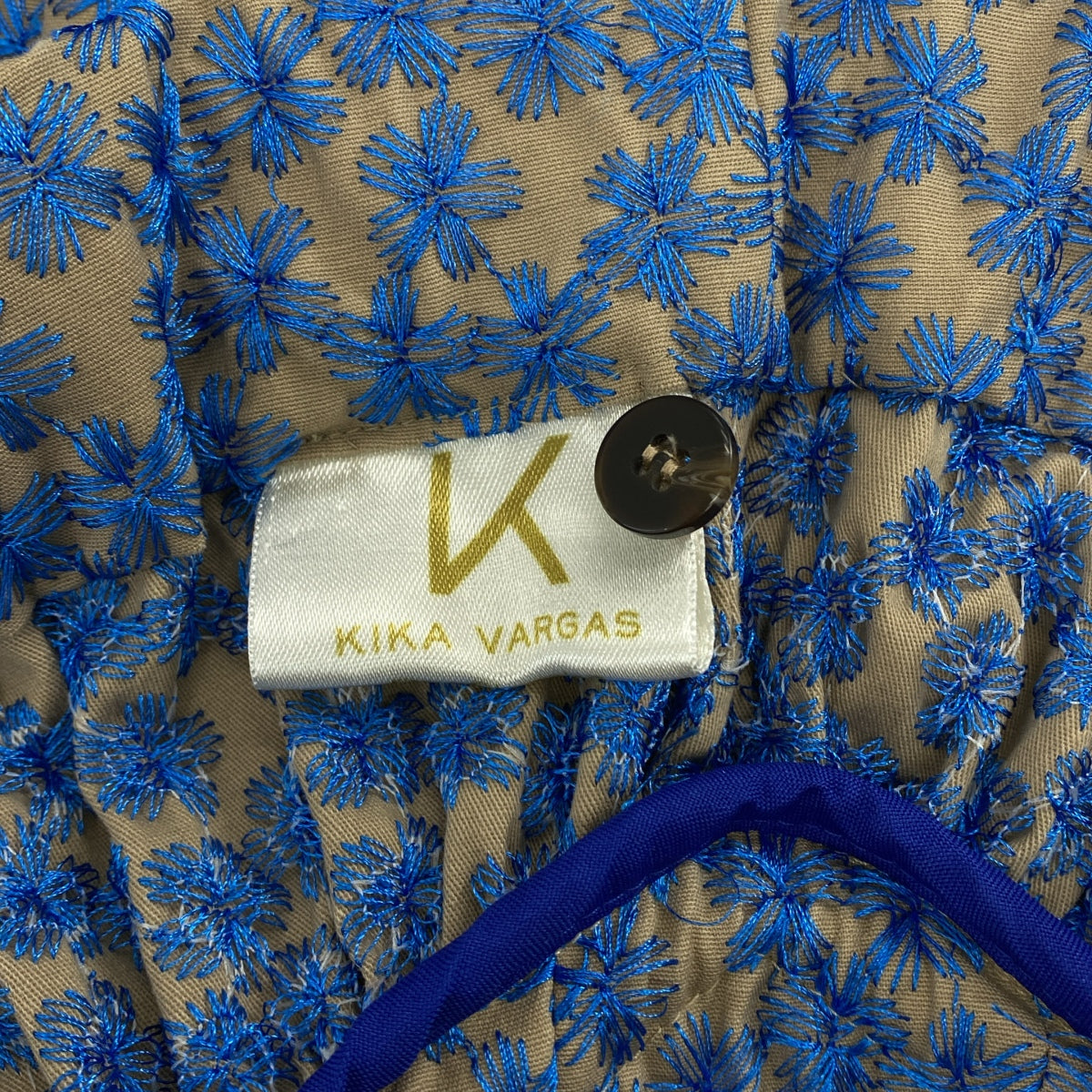 Kika Vargas / 키카 바르가스 | 엠브로이드 민소매 탑스 | M | 여성