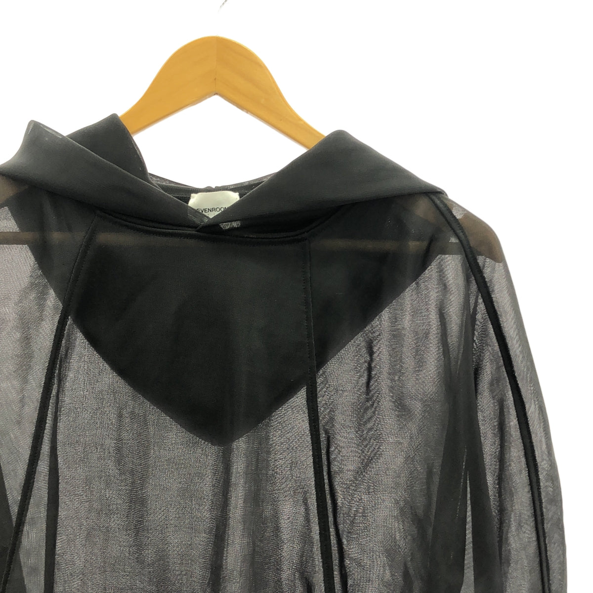 七個房間 |尼龍透視連帽套衫 | 1 |黑色 |女性的