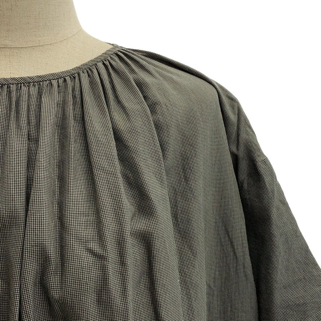 mina perhonen / 미나펠호넨 | anemone 아네모네 / 개더 스모크 원피스 | F |