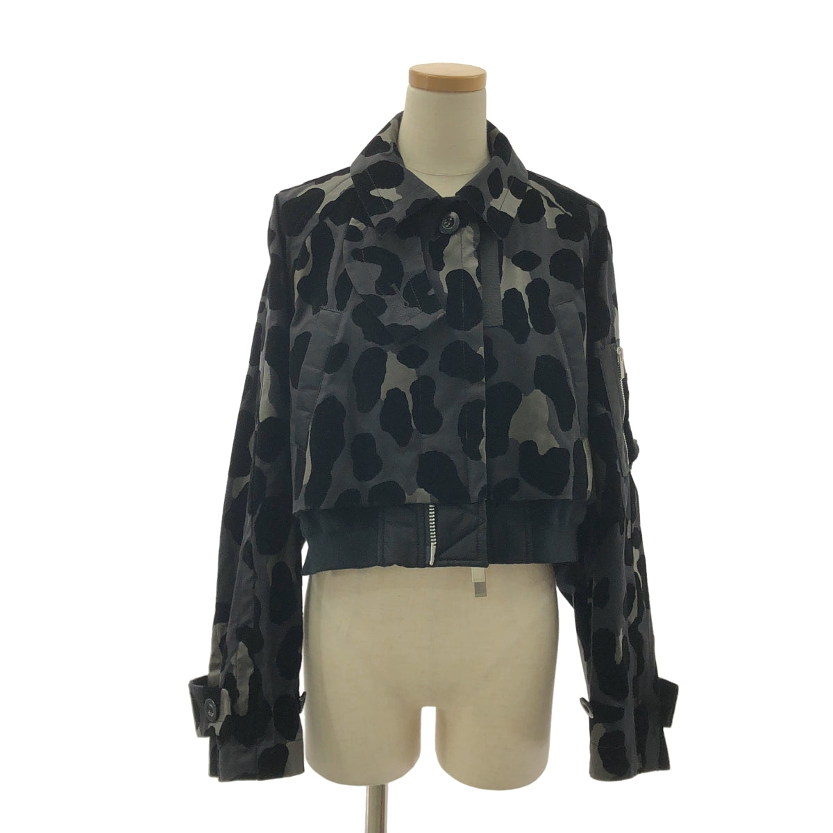 sacai / サカイ | 2022AW | 総柄 変形 ロゴジップ ドローストリング ジャケット ブルゾン | 2 | レディース