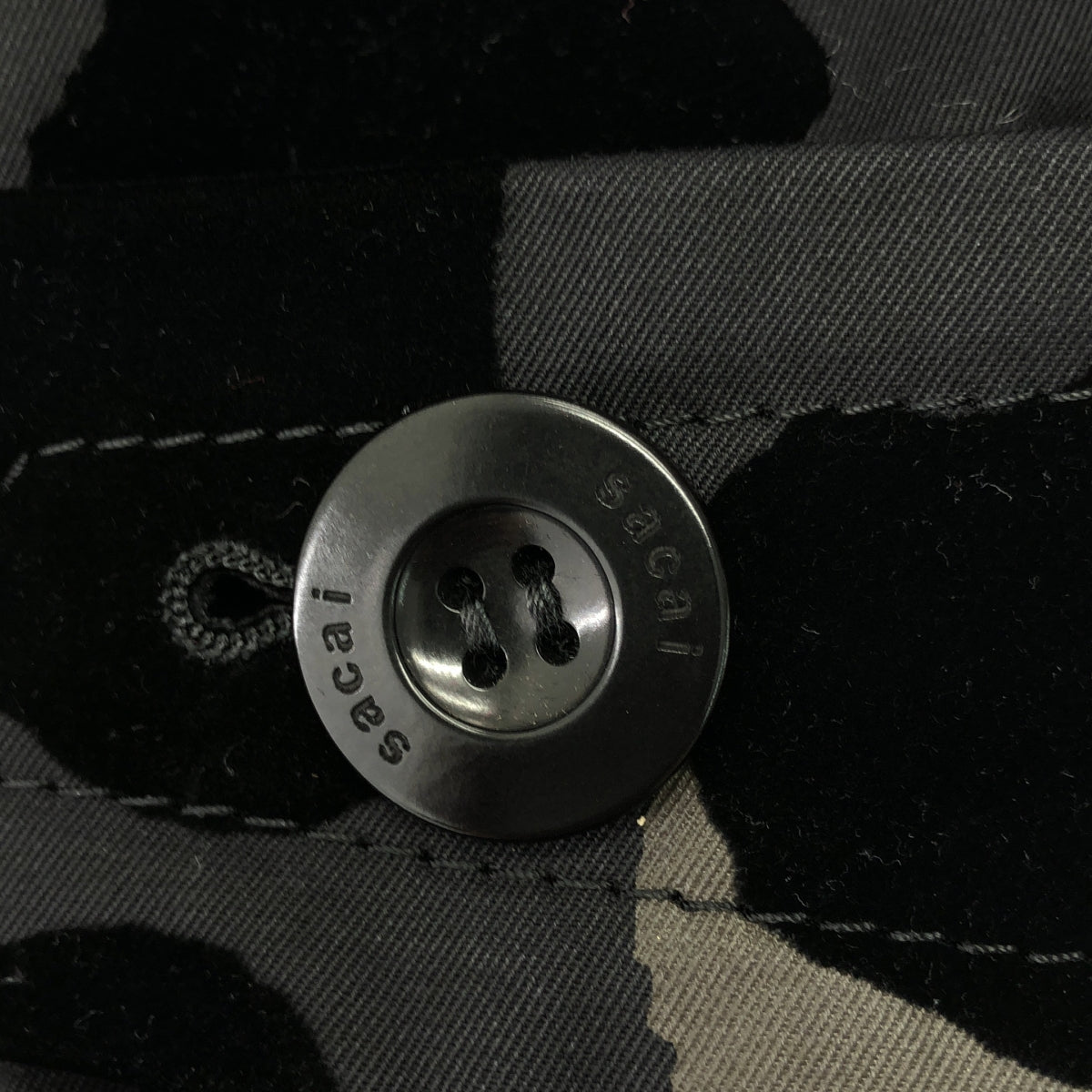 sacai / サカイ | 2022AW | 総柄 変形 ロゴジップ ドローストリング ジャケット ブルゾン | 2 | ブラック/グレー系 | レディース