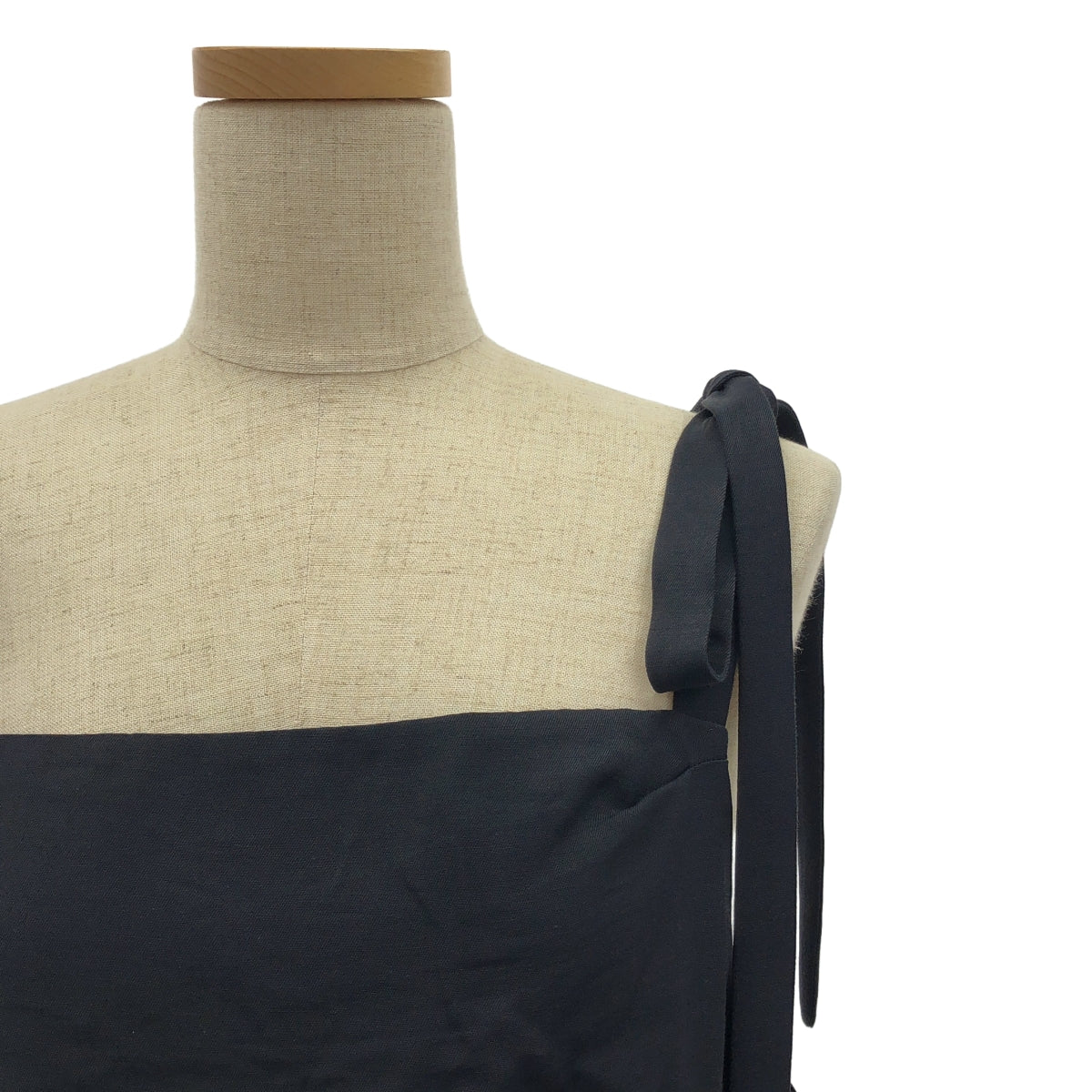 Edition / Edition Tomorrowland | 2024 秋冬 | 醋酸纖維斜紋圍裙上衣 | F 碼 | 黑色 | 女款