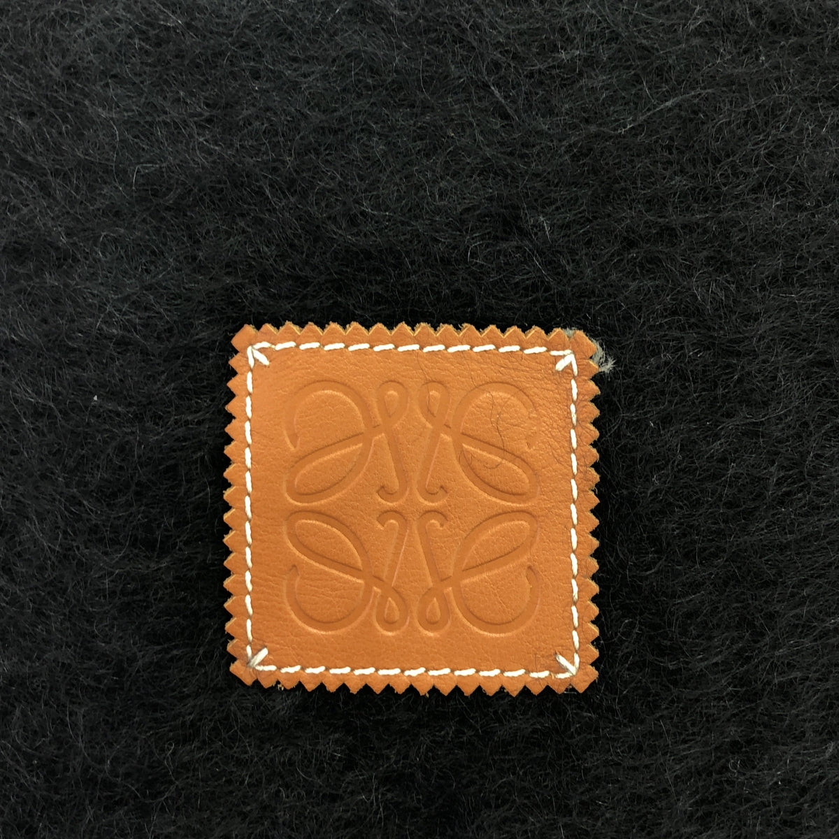 [狀況良好] LOEWE |馬海毛混紡羊毛流蘇圍巾 |黑色 |女性的