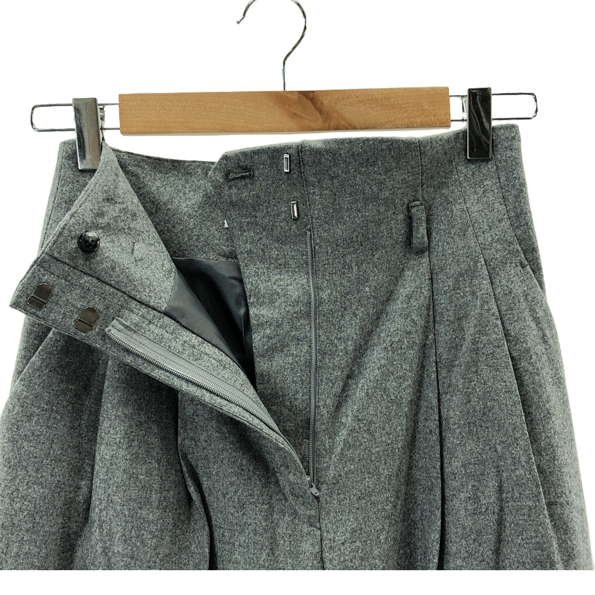 [新] Mame Kurogouchi | 2024秋冬 |羊毛法蘭絨寬錐形褲 | 1 |灰色 |女性的
