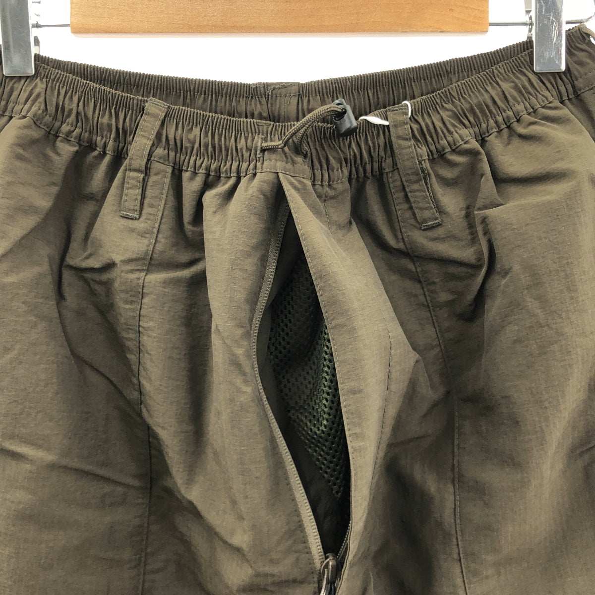 [全新] CMF 戶外服飾 | 2023SS | 防蟲短褲 | L碼 | 卡其色 | 男款