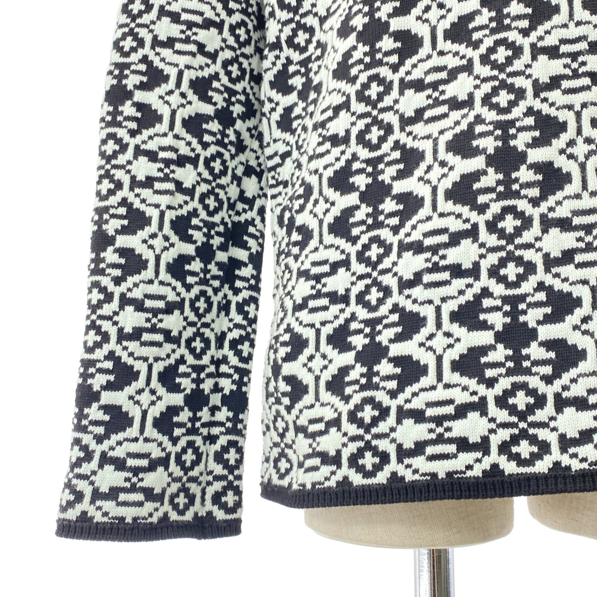 [狀況極佳] COMME des GARÇONS | 全身印花提花後開鏤空針織毛衣 | 帶襯裡 | 白色/黑色 | 女款