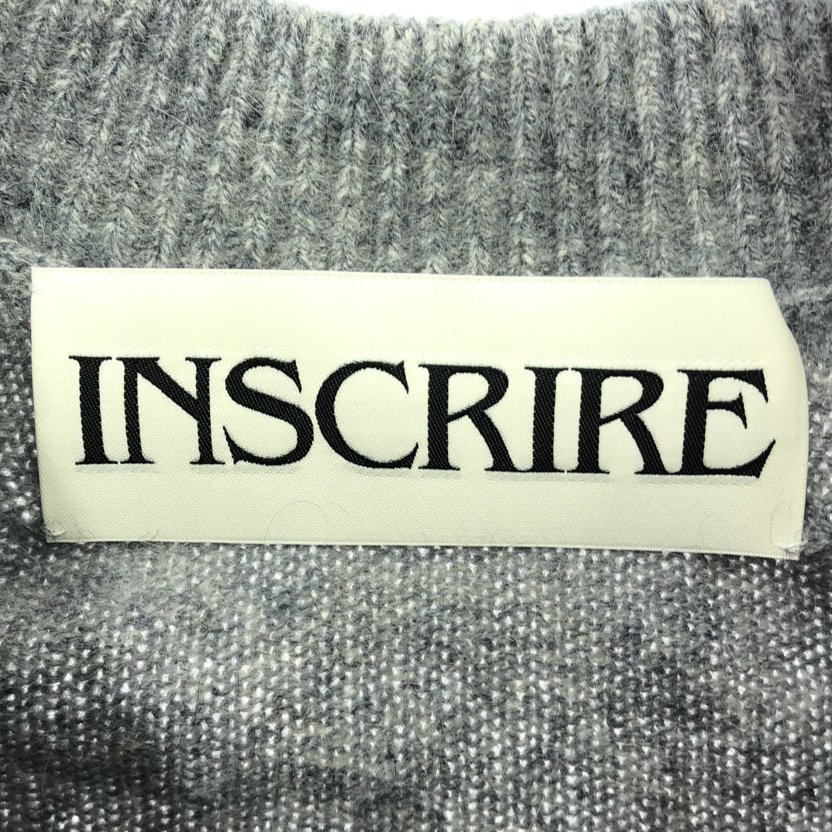 INSCRIRE / 안스쿠리아 | 2024AW | Racoon Line Sweater 라쿤 라인 니트 스웨터 | M | 그레이 / 레드 | 여성