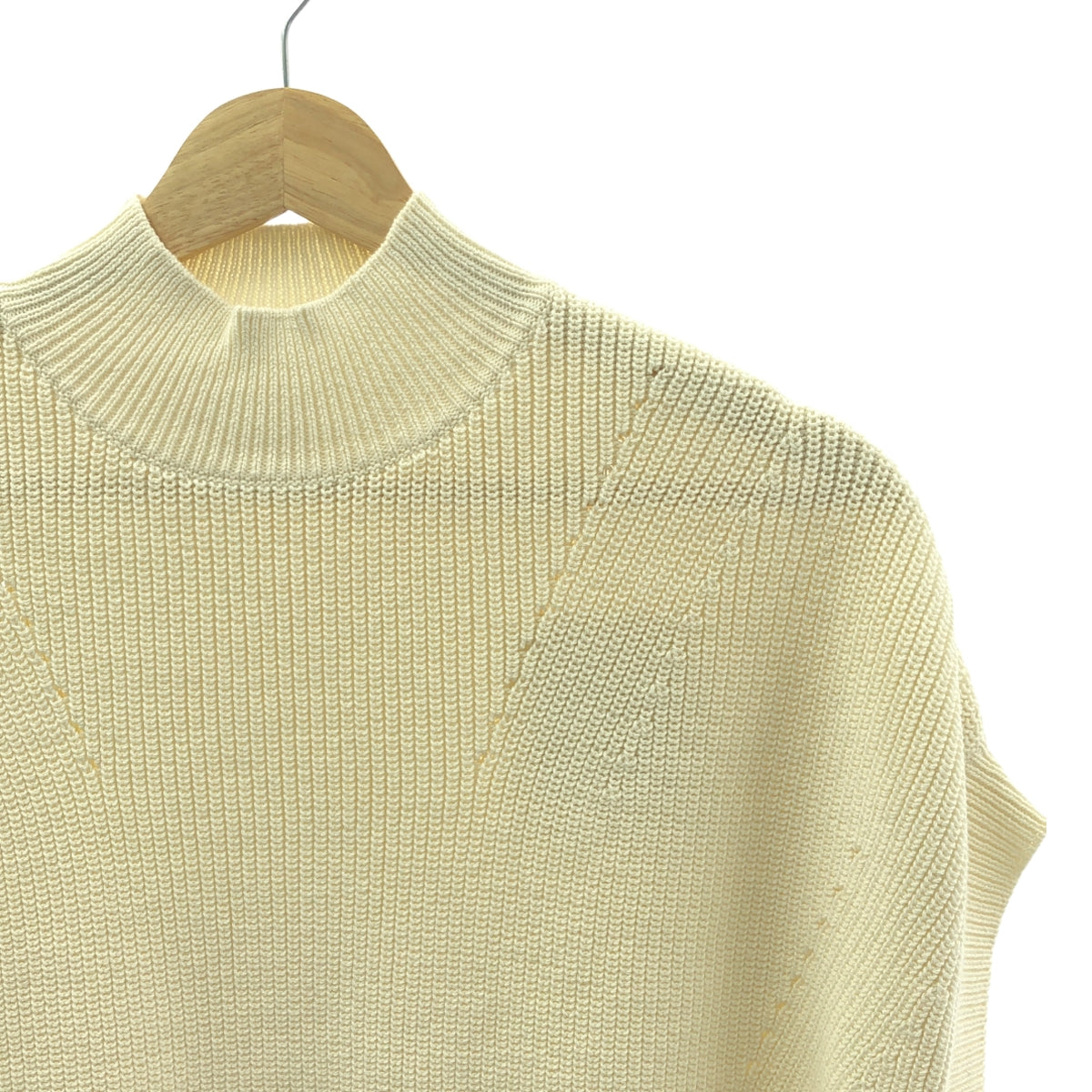 【新品】  yuni IS LIKE A FLOWER TO ME / ユニ | 強撚 コットンニット ハイネックベスト | F | アイボリー | レディース