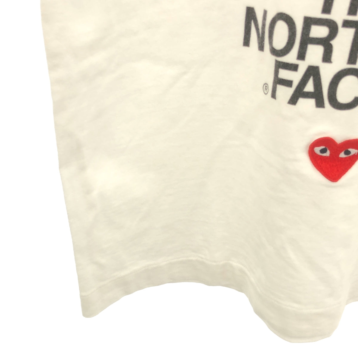 PLAY COMME des GARCONS / プレイコムデギャルソン | 2020AW | × THE NORTH FACE ザノースフェイスコラボ ハートロゴ プリントTシャツ ユニセックス | L | ホワイト | メンズ