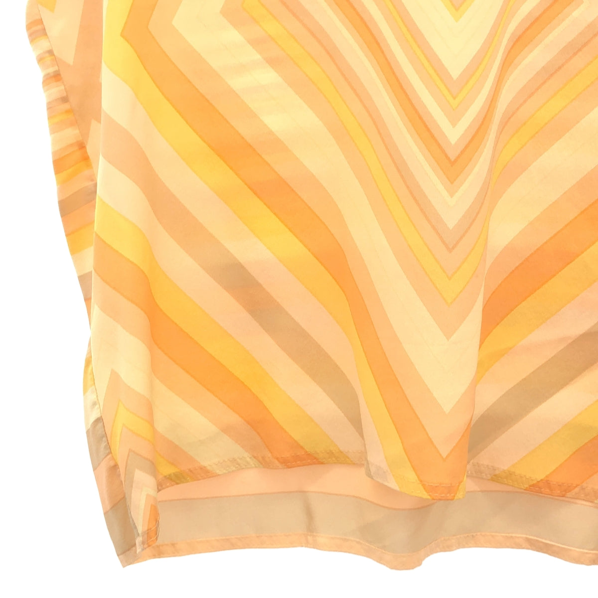 VALENTINO | 100% 真絲 / 絲質全身印花襯衫 | M 碼 |