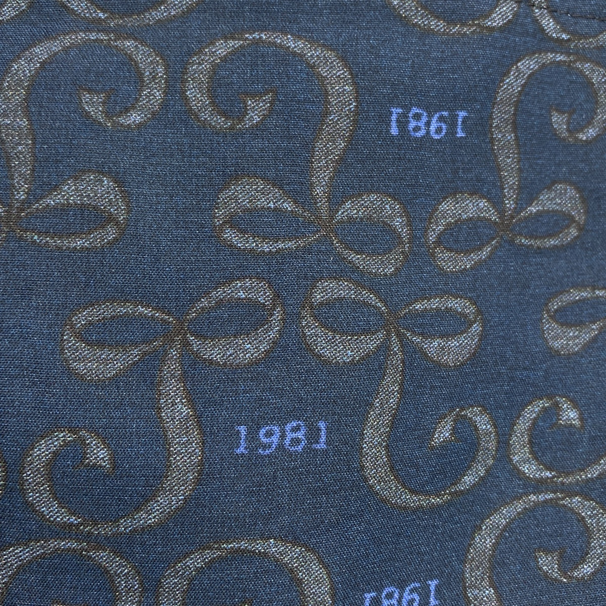 COMME des GARÇONS | 經編針織布料2020春夏 |人造絲全印花抽繩鬆緊腰休閒褲| SHOPBOP