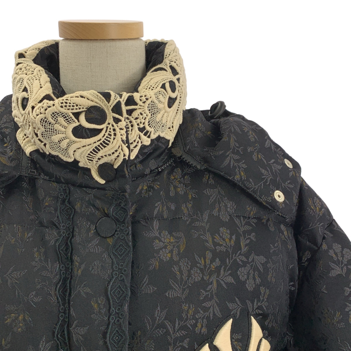 GUCCI | 絲質混紡刺繡抽繩羽絨服，附可拆式連帽衫 | 尺寸 42 | 女款