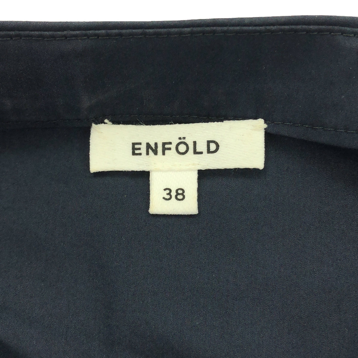 ENFOLD | Typewriter V-neck blouse | Size 38 | Women's