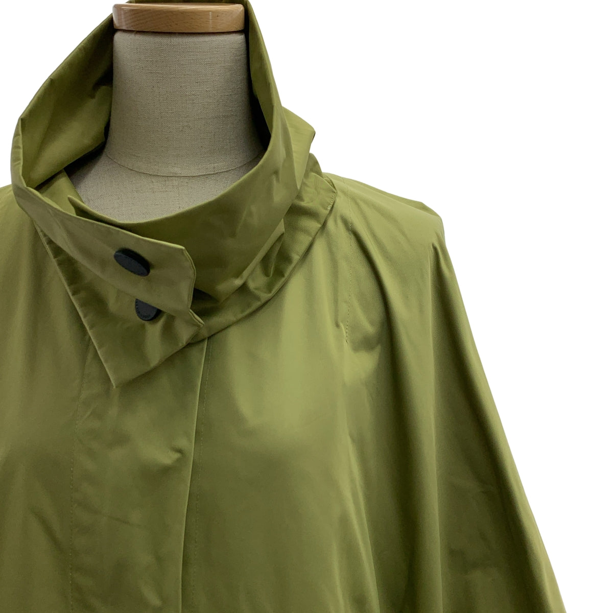 ISSEY MIYAKE / イッセイミヤケ | 撥水 ナイロン コート / パッカブル | 2 | カーキ | レディース