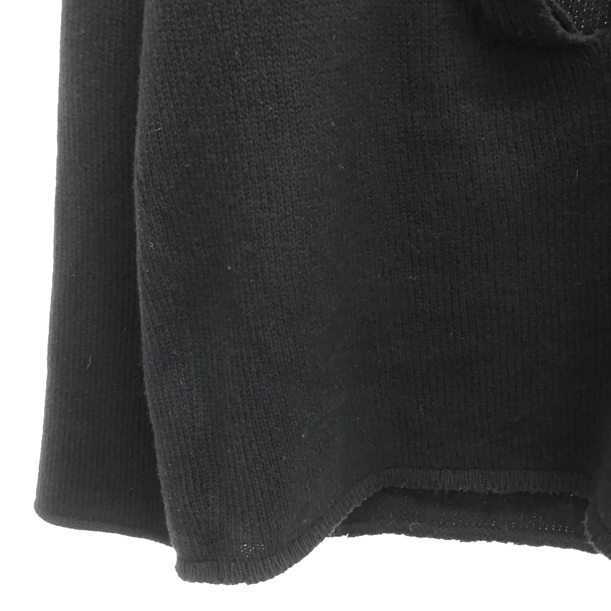 LEA BOBERG / リアボバーグ | 2024AW | Knitted V Neck Jumper Vネックニット | 3/4 | ブラック | メンズ