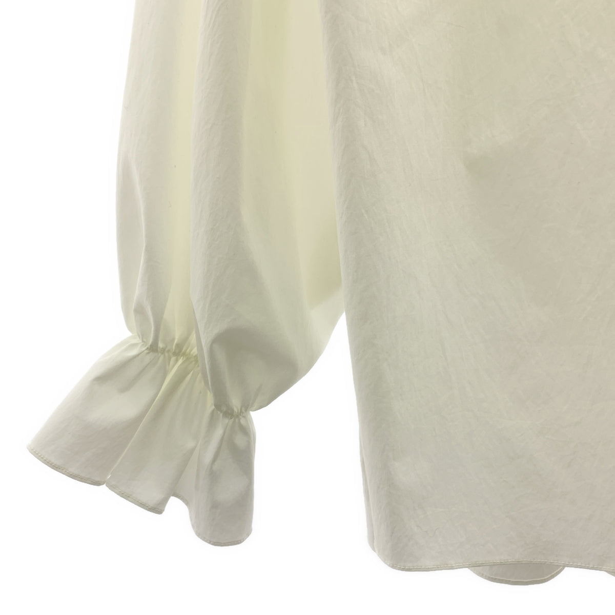 [狀況極佳] Bluelea | 蝴蝶結褶皺襯衫 | F碼 | 白色 | 女款