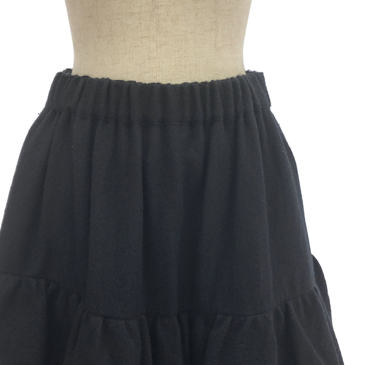 [狀況極佳] noir kei ninomiya | 2024 秋冬 | 羊毛層疊長裙 | S碼 | 黑色 | 女款