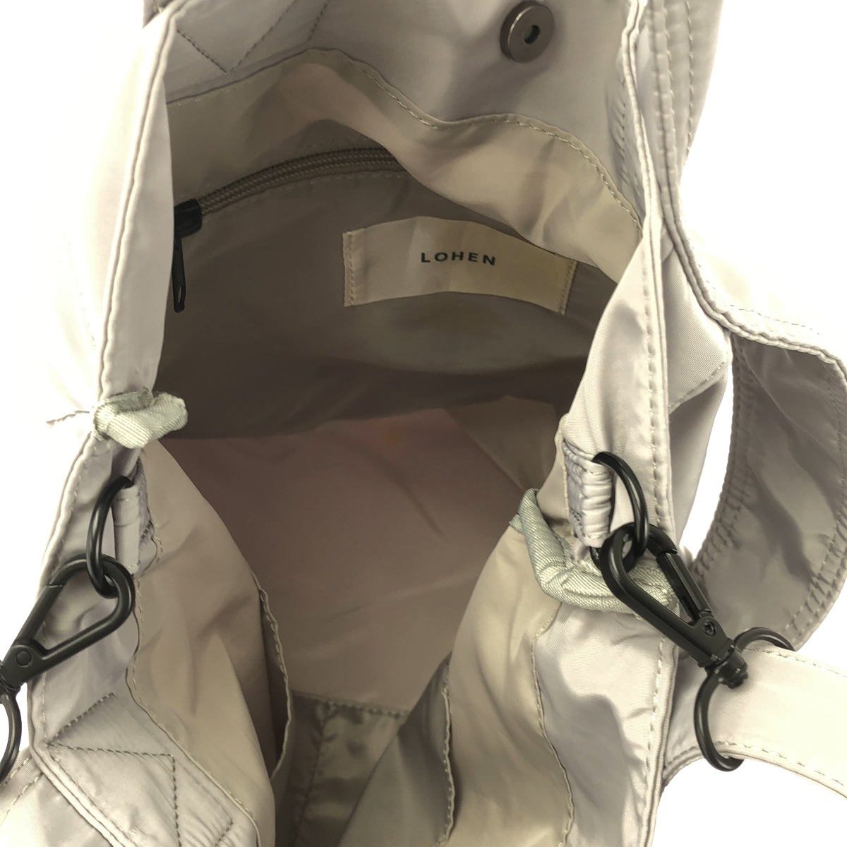 LOHEN / 로헨 | Nylon 2way Carabiner TOTE BAG / 숄더 포함 토트 백 | 라이트 그레이 | 여성