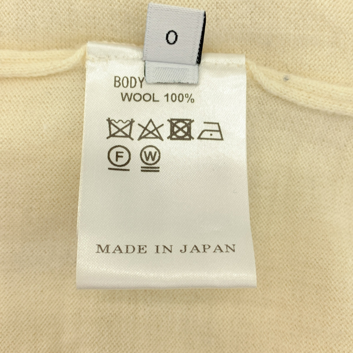 未裝飾 | 羊毛開衩套頭針織衫 | 0 |