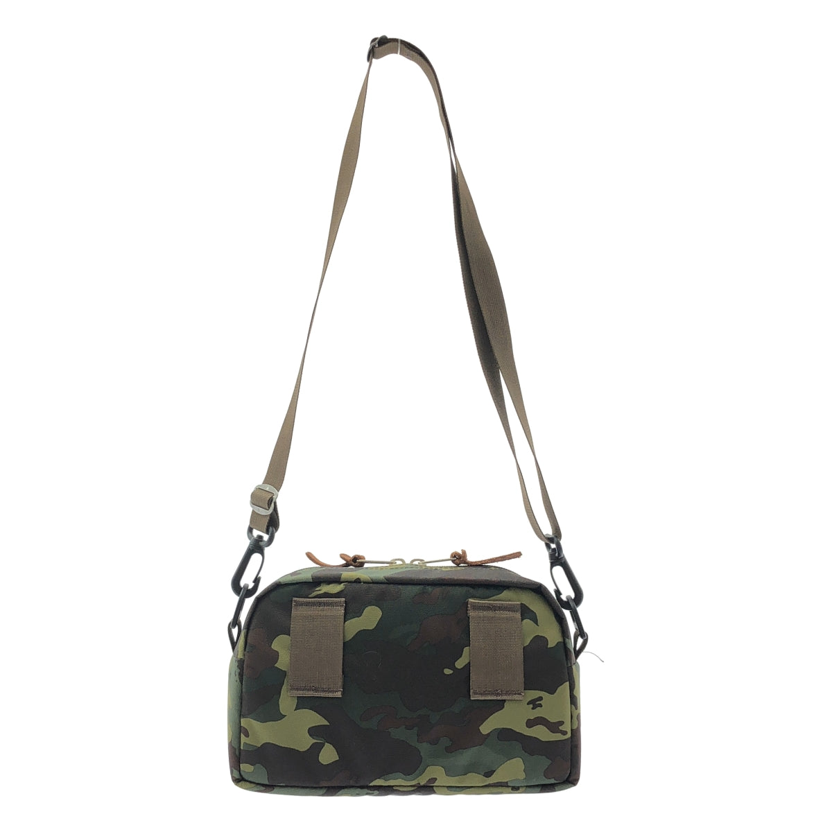 GREGORY / 그레고리 | 총 무늬 위장 위장 로고 패딩 숄더백 / 유니섹스 | M | 카키 | 남성