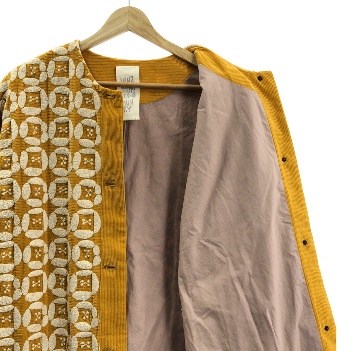 [狀況極佳] mina perhonen | dear | 刺繡無領大衣 | 全襯裡 | 38碼 | 芥末黃 | 女款