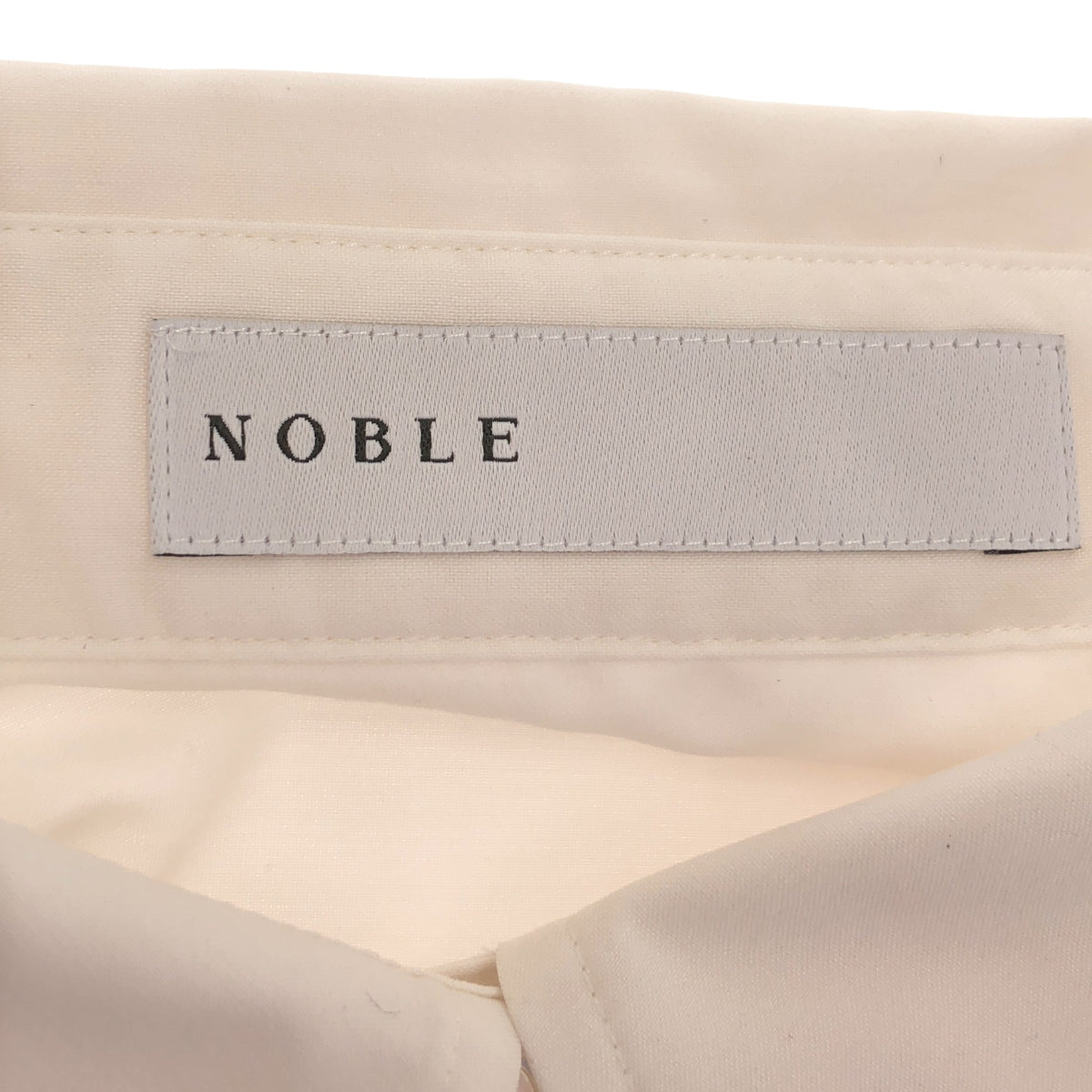 NOBLE | 2023AW | Back drape nuance shirt |