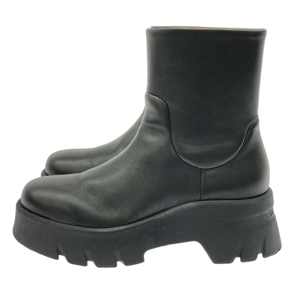 【美品】  L'Appartement / アパルトモン | 2023SS | 【 GIANVITO ROSSI / ジャンヴィト ロッシ 】 SHORT BOOTS / サイドジップ ショートブーツ | 38 | ブラック | レディース