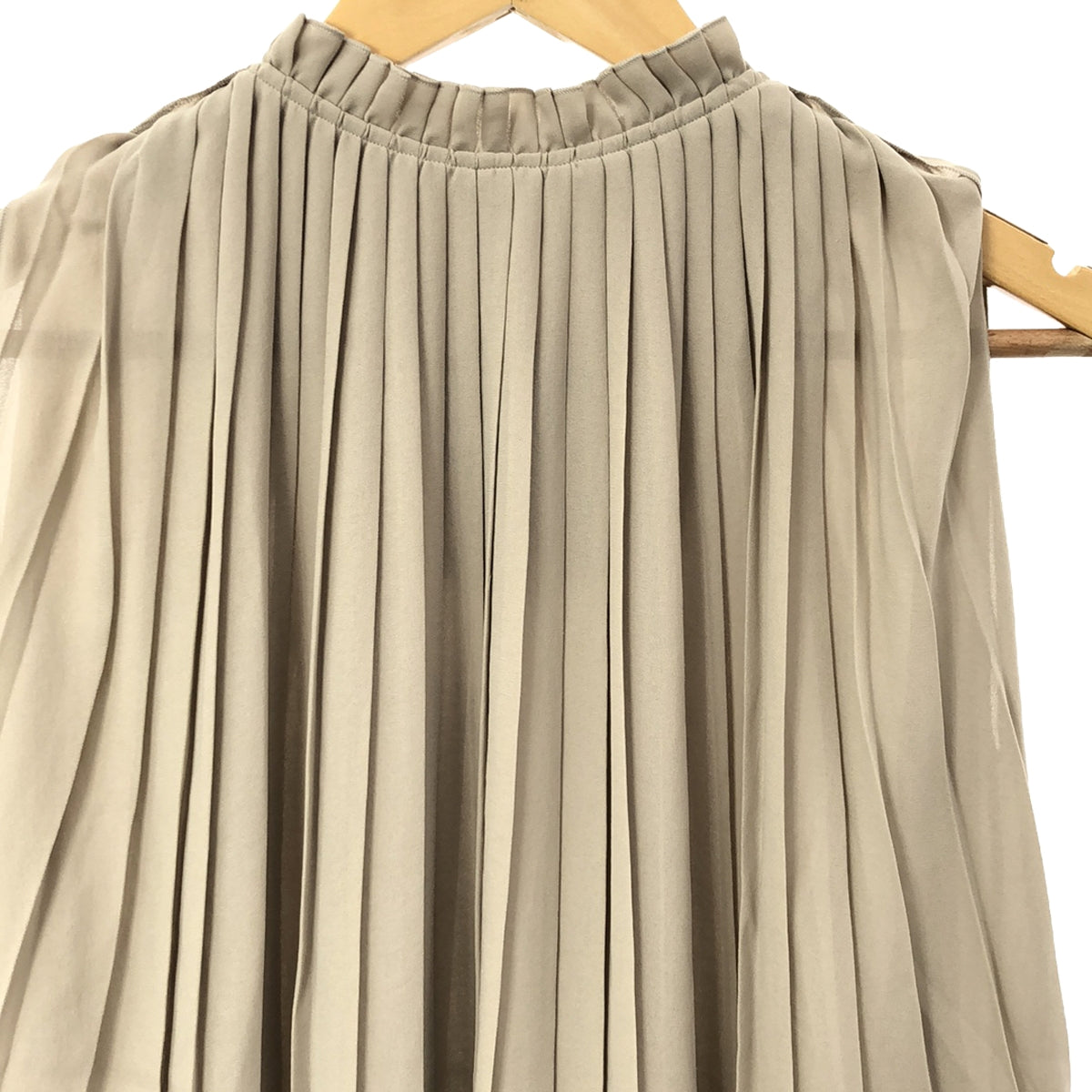 [New] IENA | Georgette Chiffon Pleated Blouse | F | Beige | Women's