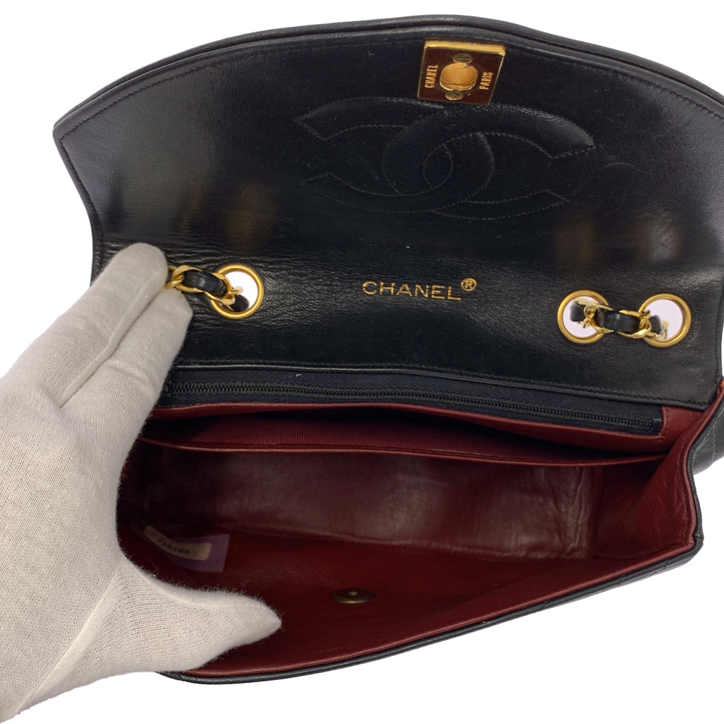 CHANEL / 샤넬 | 램 스킨 턴록 웨이브 스티치 체인 숄더백 |