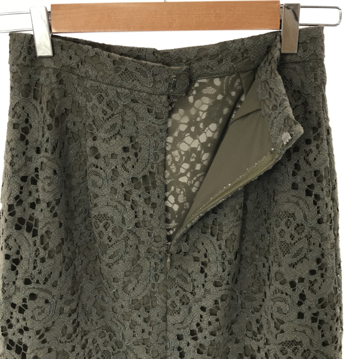 Loulou Willoughby | Floral Lace Long Skirt | 2 | Khaki | Women's