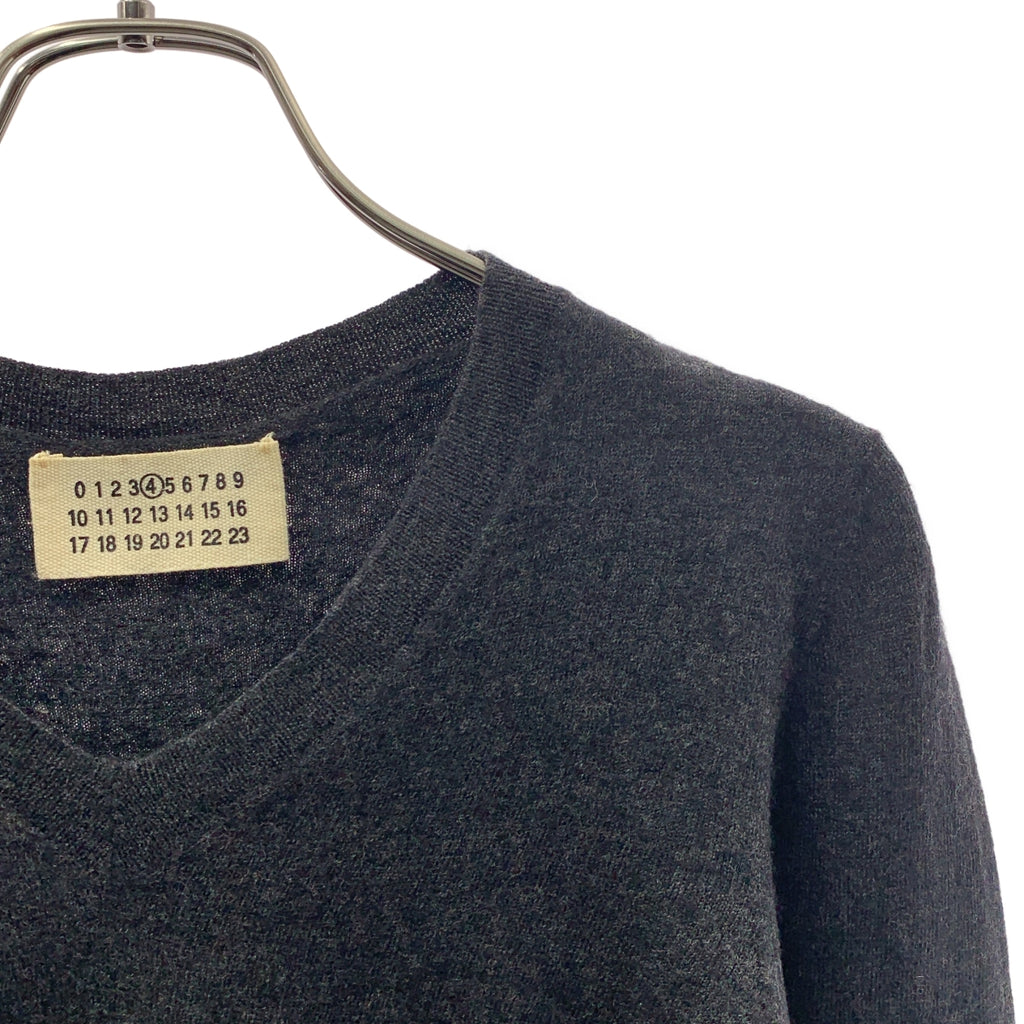 Martin Margiela | 2004 秋冬系列 | Kokonoe / 羊絨絲質V領毛衣 | S碼 | 女款