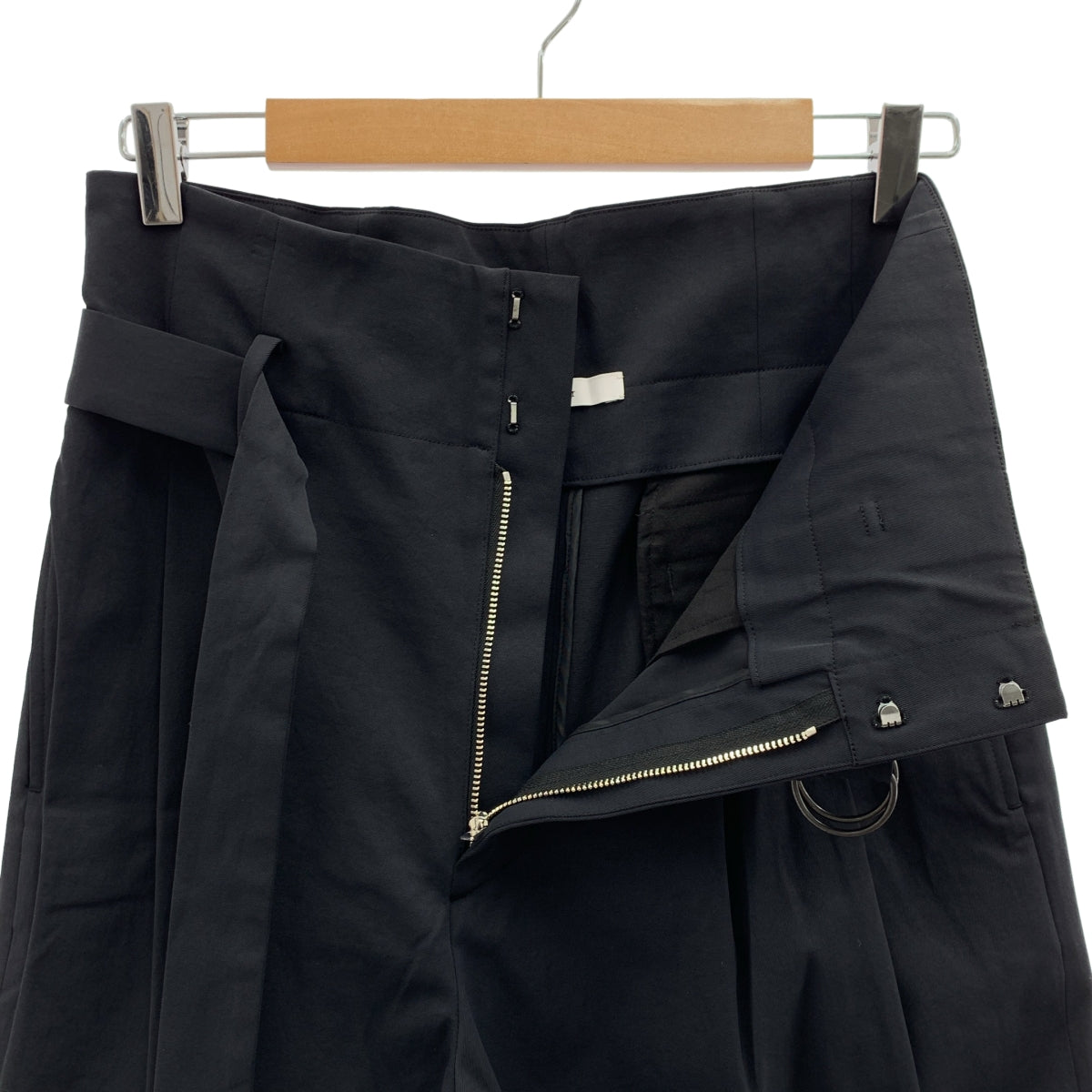 ASTRAET / アストラット | ハイウエスト 2タック テーパードパンツ | 1 | ブラック | レディース