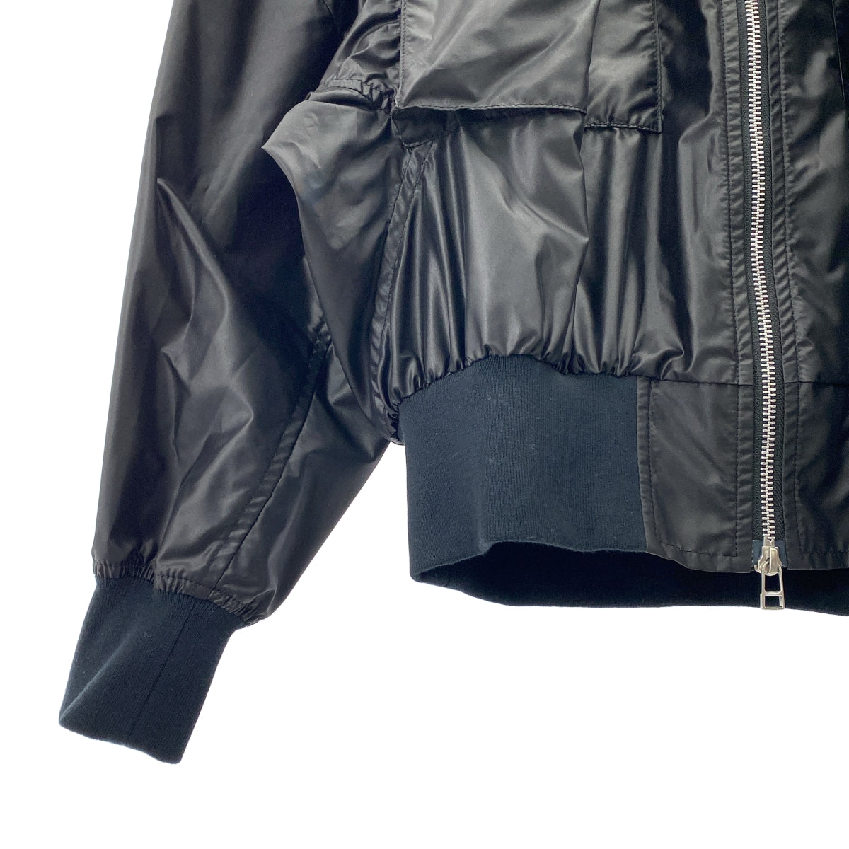 [近新] JUNYA WATANABE | 2023 春夏系列 | 褶皺飛行外套 | S 碼 | 黑色 | 女款
