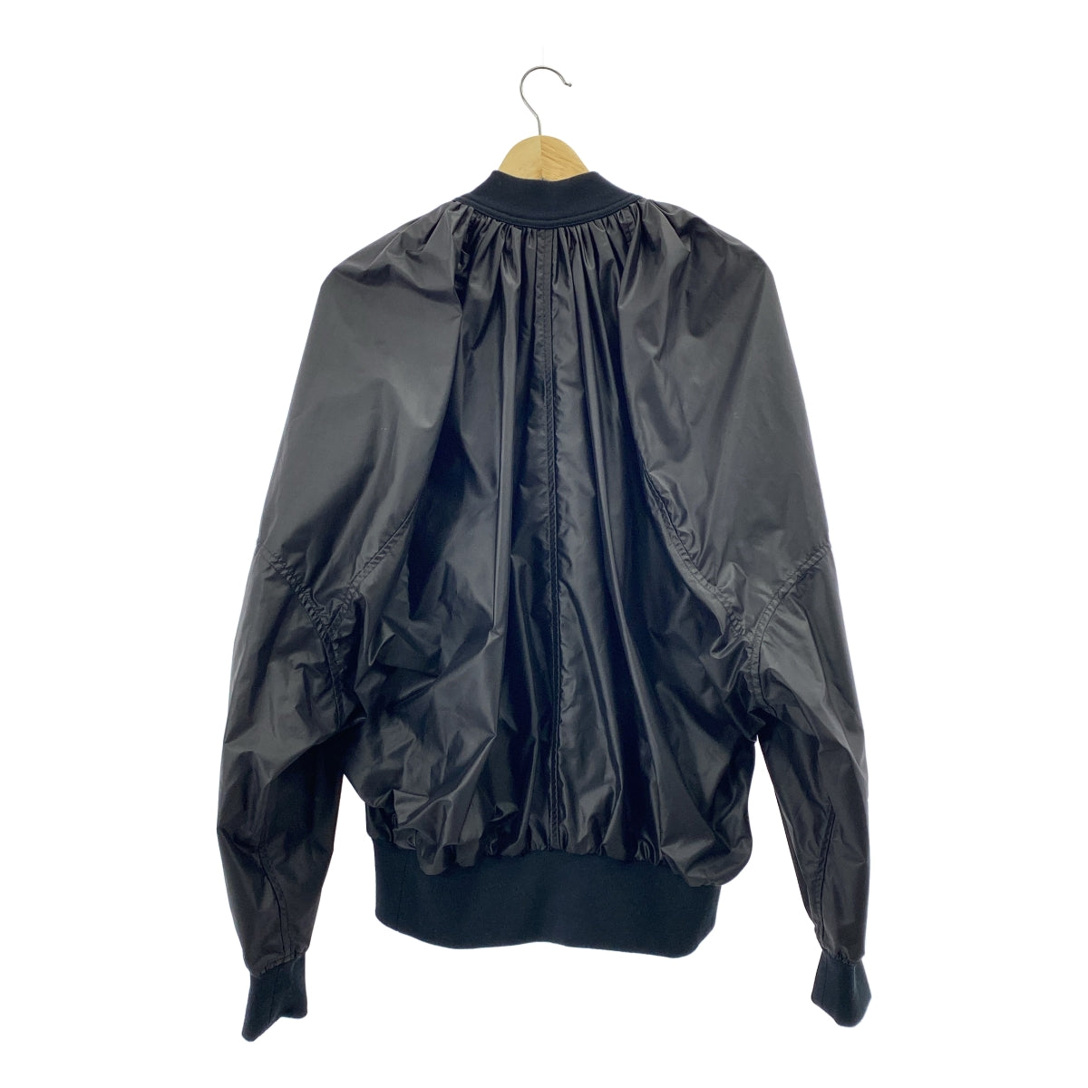 [近新] JUNYA WATANABE | 2023 春夏系列 | 褶皺飛行外套 | S 碼 | 黑色 | 女款