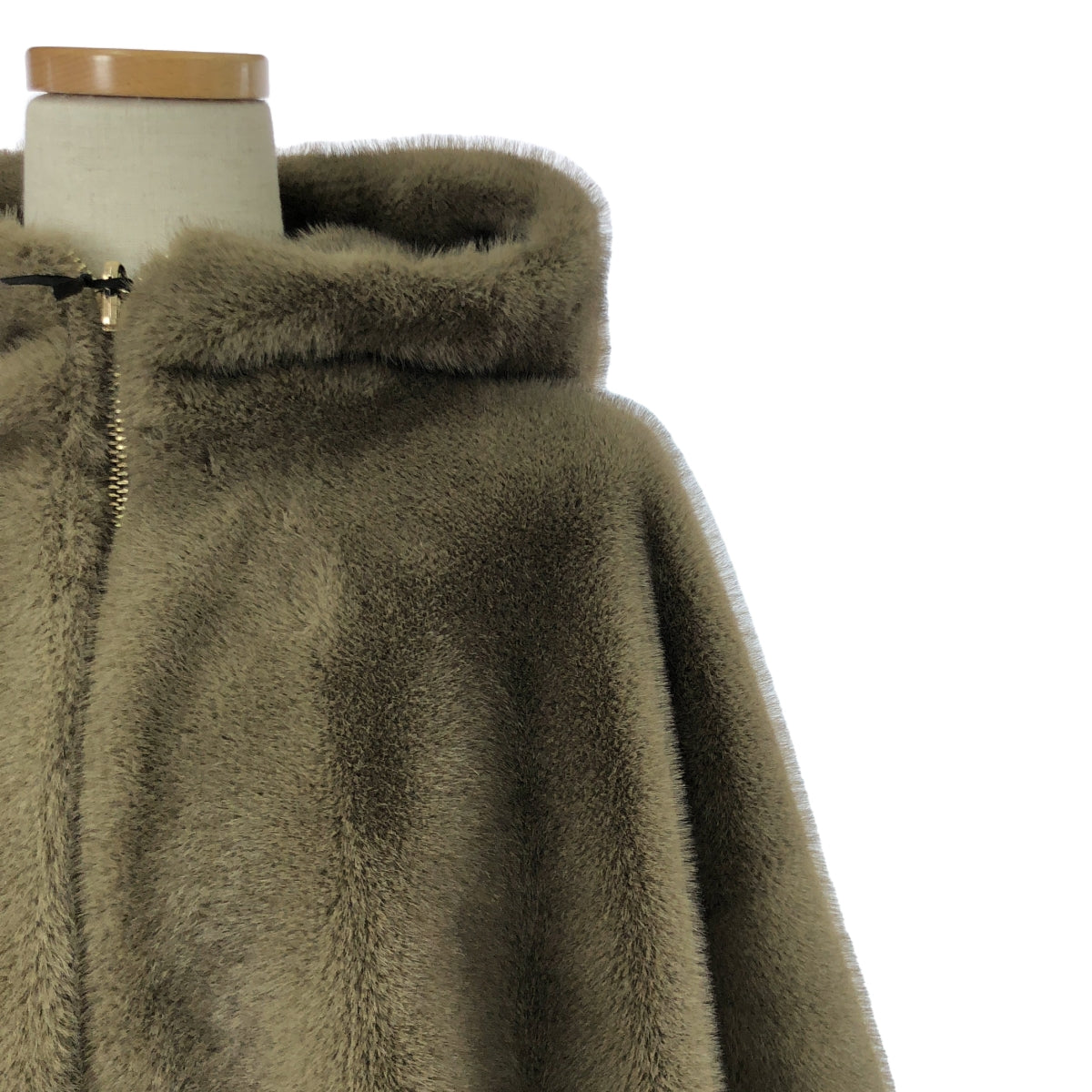 Deuxieme Classe | 2023AW | [MY WHITE] Custom-made eco-fur KHAKI blouson | U | Women's