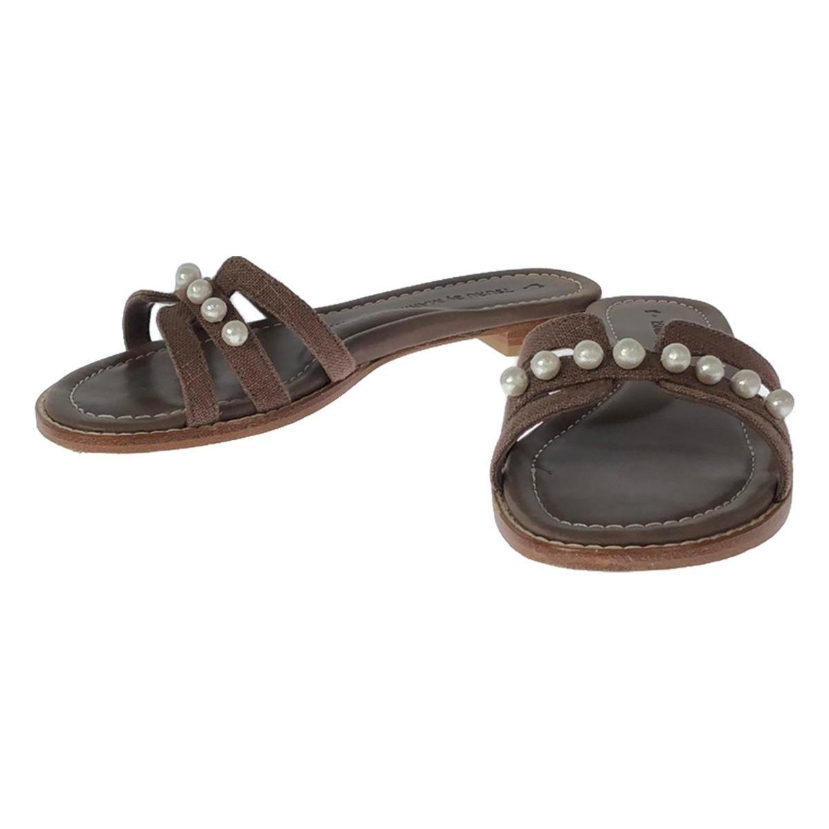 TSURU by Mariko Oikawa | Pearl-embellished flat sandals | 34 | Brown | Women's