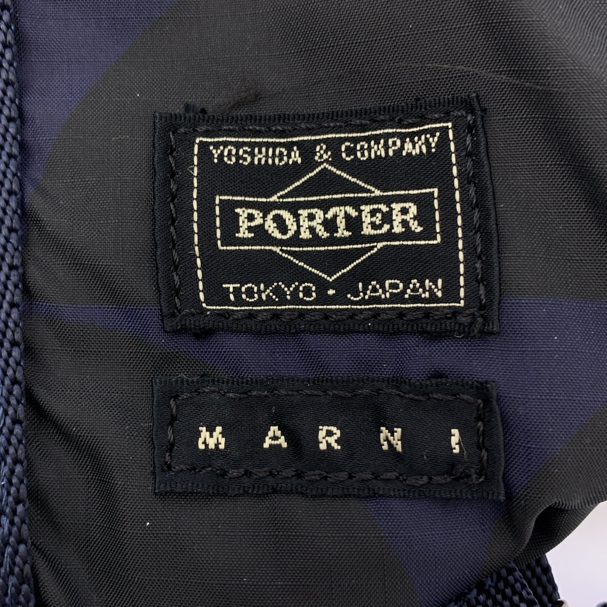 [類似新品] MARNI x PORTER 兩用托特包，全印花背包/托特包 | 海軍藍 | 女款