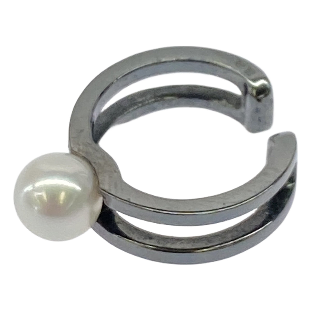 MIKIMOTO / 미키모토 | PASSIONNOIR 진주 이어 커프 | 블랙 / 화이트 | 여성