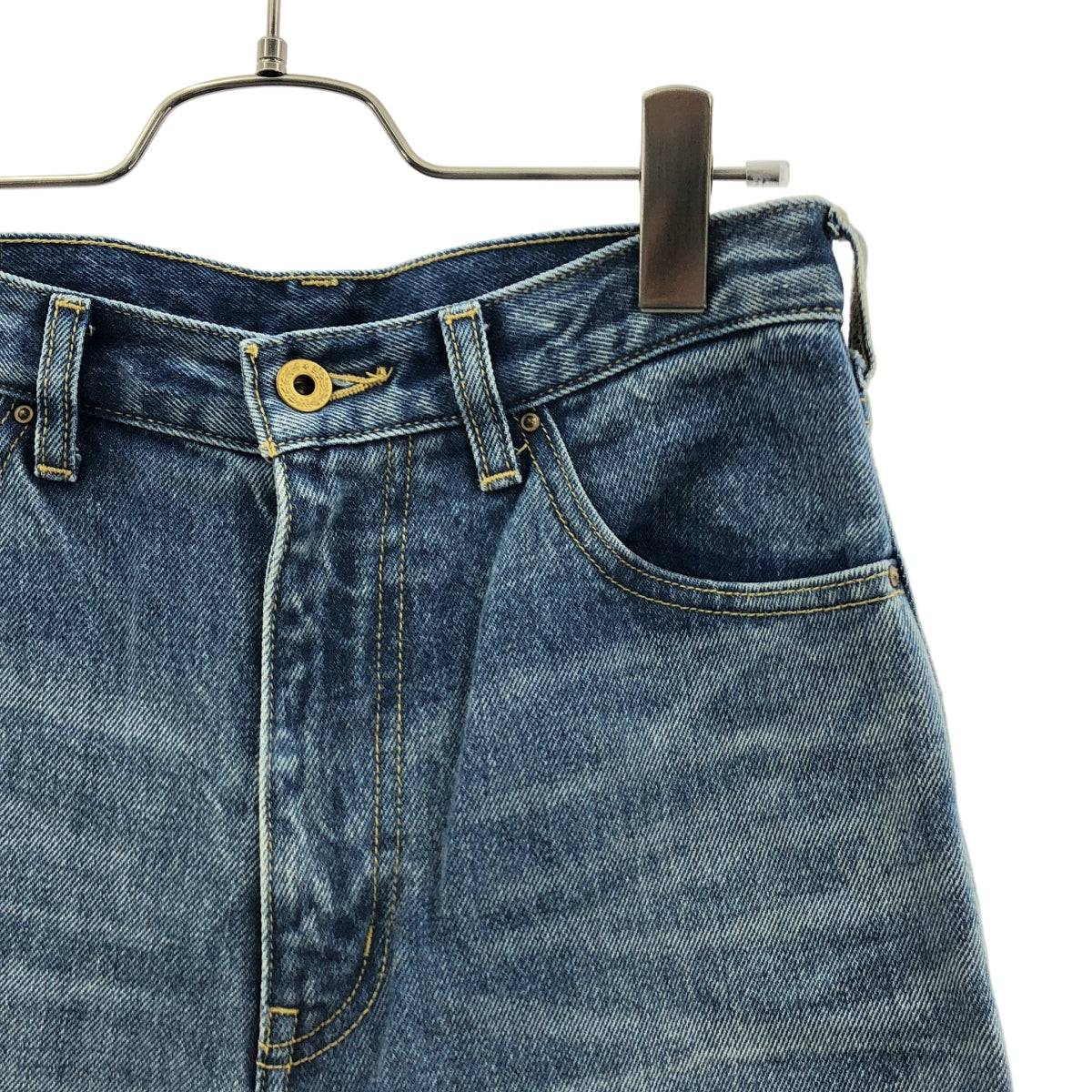 5 1/2 (Five and Half) by Spick &amp; Span / 파이브 앤 하프 바이스 픽 앤 스팬 | 2024SS | CURVE LINE_DENIM / 로고 패치 데님 팬츠 | 27 |