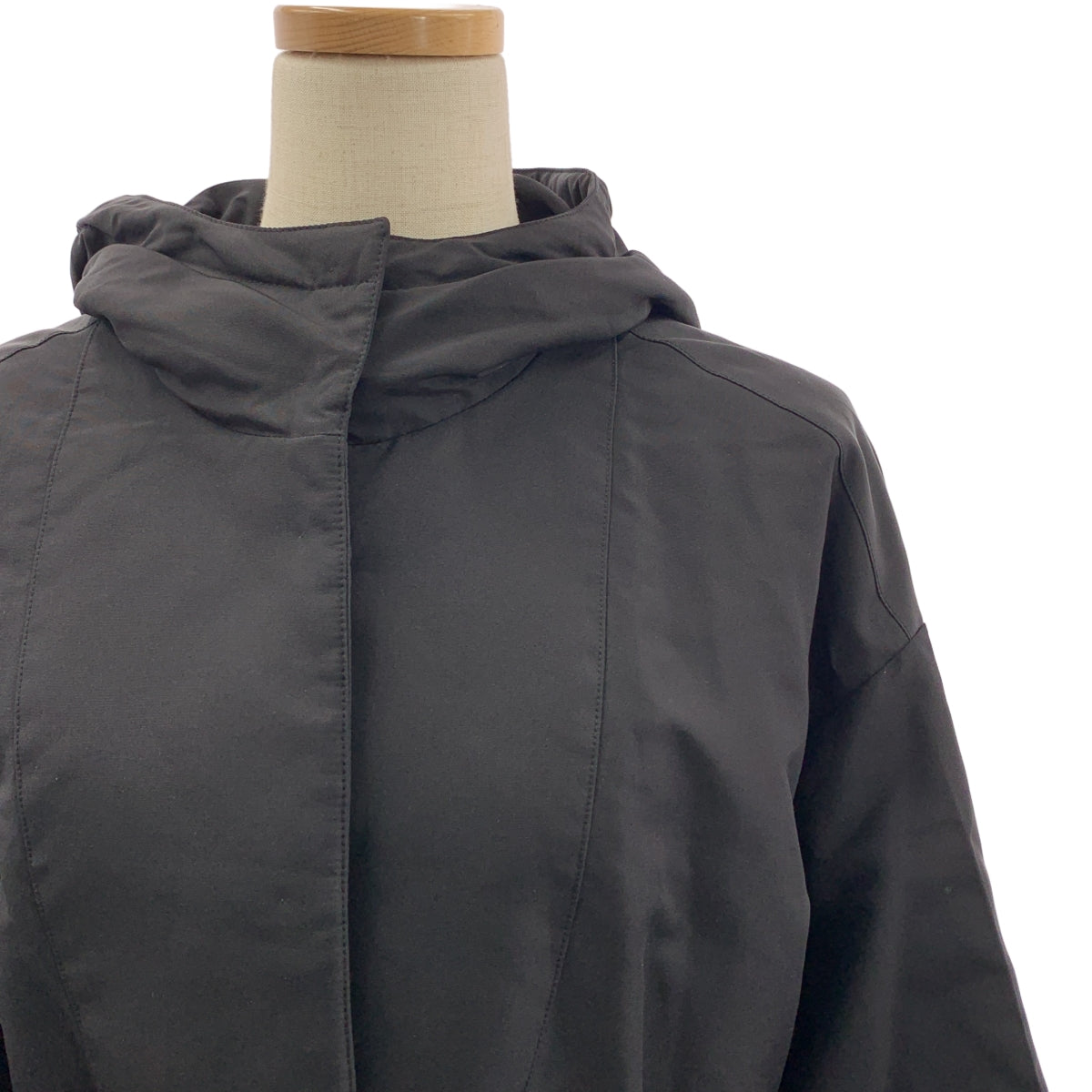 PRADA / 프라다 | 나일론 벨티드 오버코트 후디 / 퀼팅 총 안감 | 36 | 블랙 | 여성