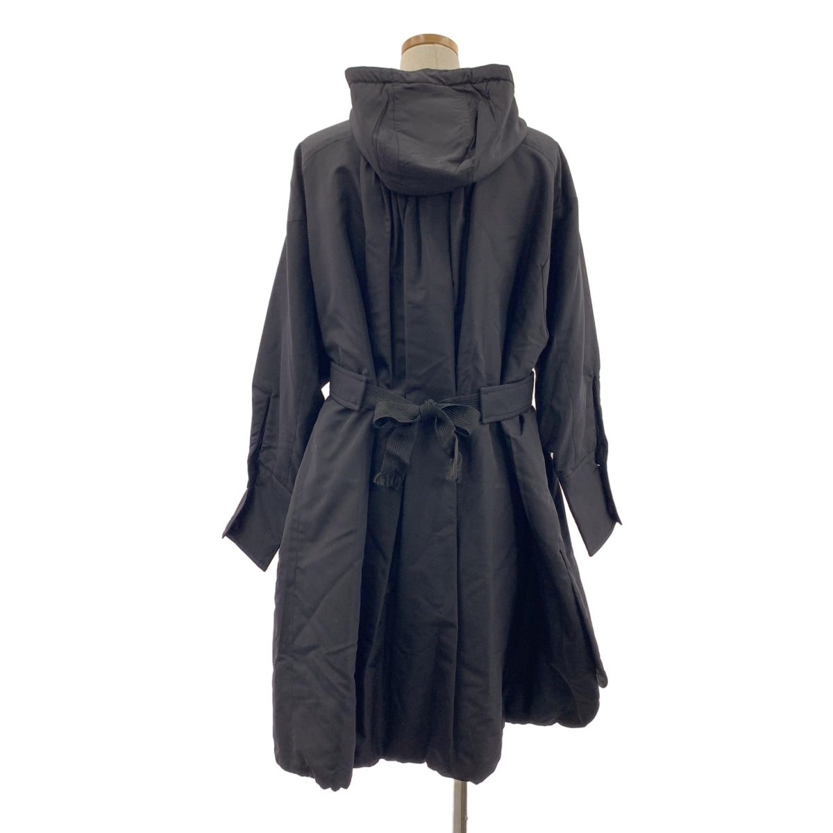 PRADA / 프라다 | 나일론 벨티드 오버코트 후디 / 퀼팅 총 안감 | 36 | 블랙 | 여성