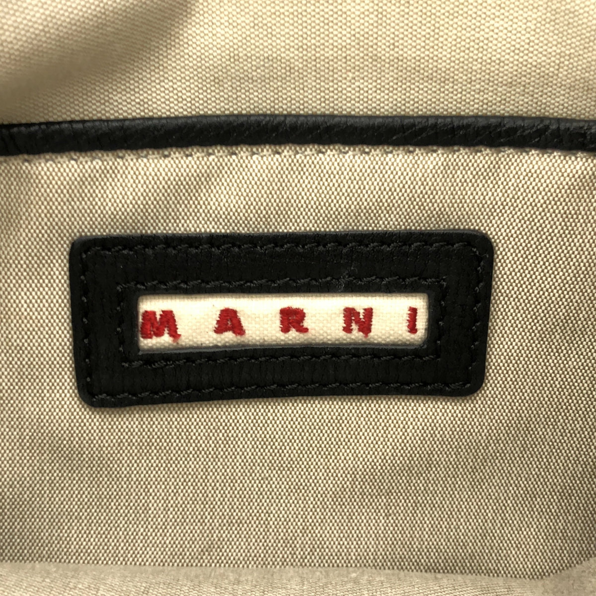 MARNI / 마르니 | 가죽 플랩 아코디언 숄더백 | 블랙 | 여성