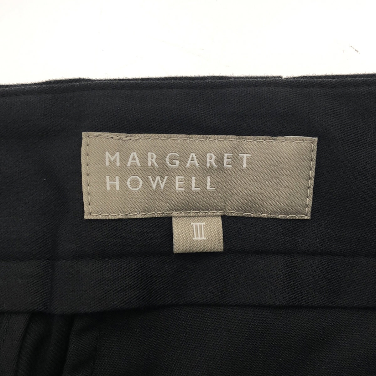 MARGARET HOWELL / 마가렛 하웰 | 코튼 능직 2 턱 스트레이트 팬츠 | 3 | 블랙 | 여성