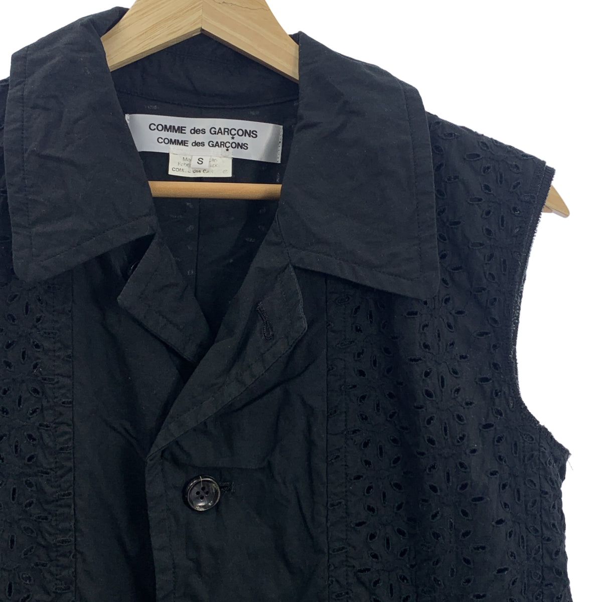 COMME des GARCONS | 鏤空層疊荷葉邊無袖長襯衫外套 | S 碼 | 黑色 | 女款
