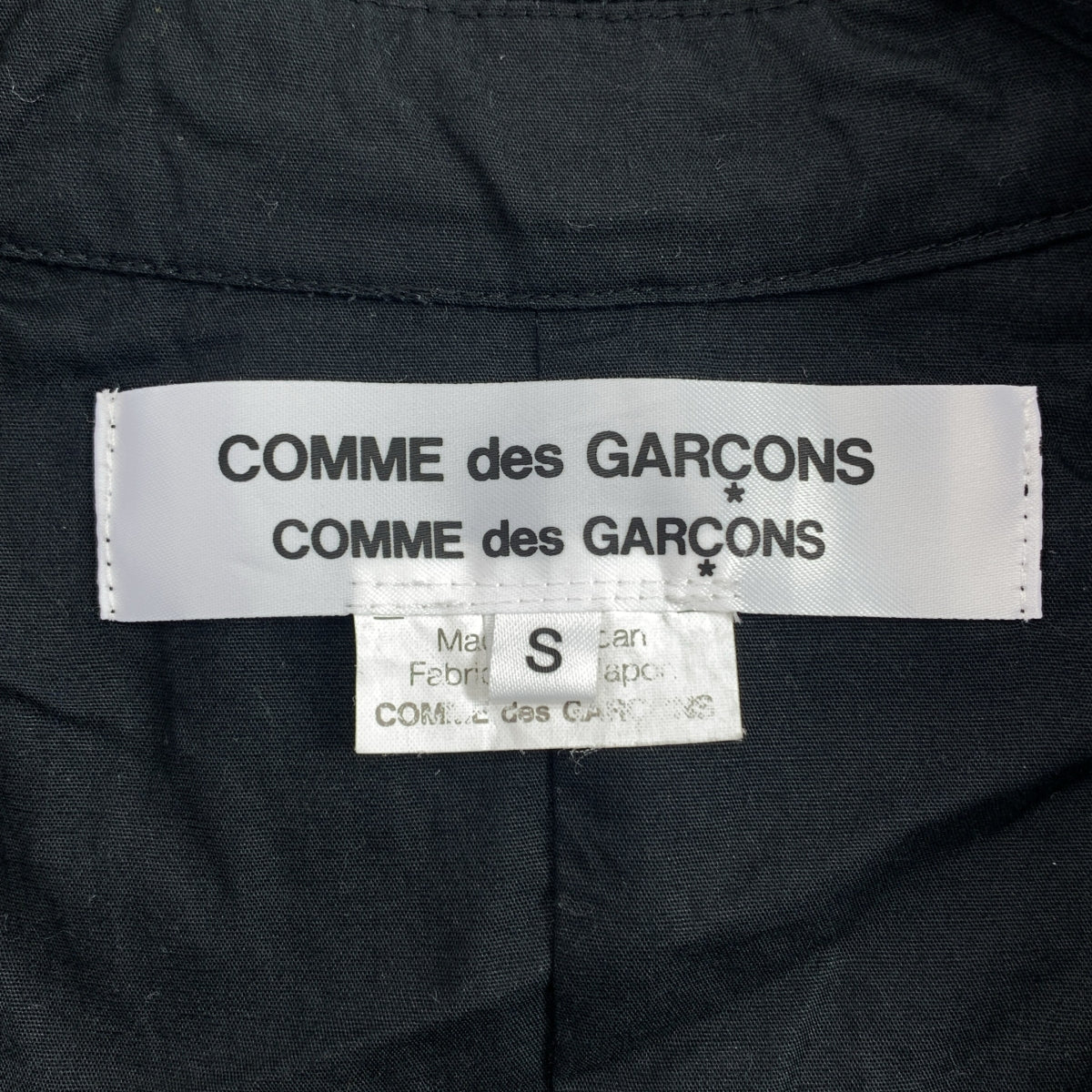 COMME des GARCONS COMME des GARCONS / 콤콤 | 컷 워크 레이어드 프릴 슬리브리스 롱 셔츠 코트 | S | 블랙 | 여성