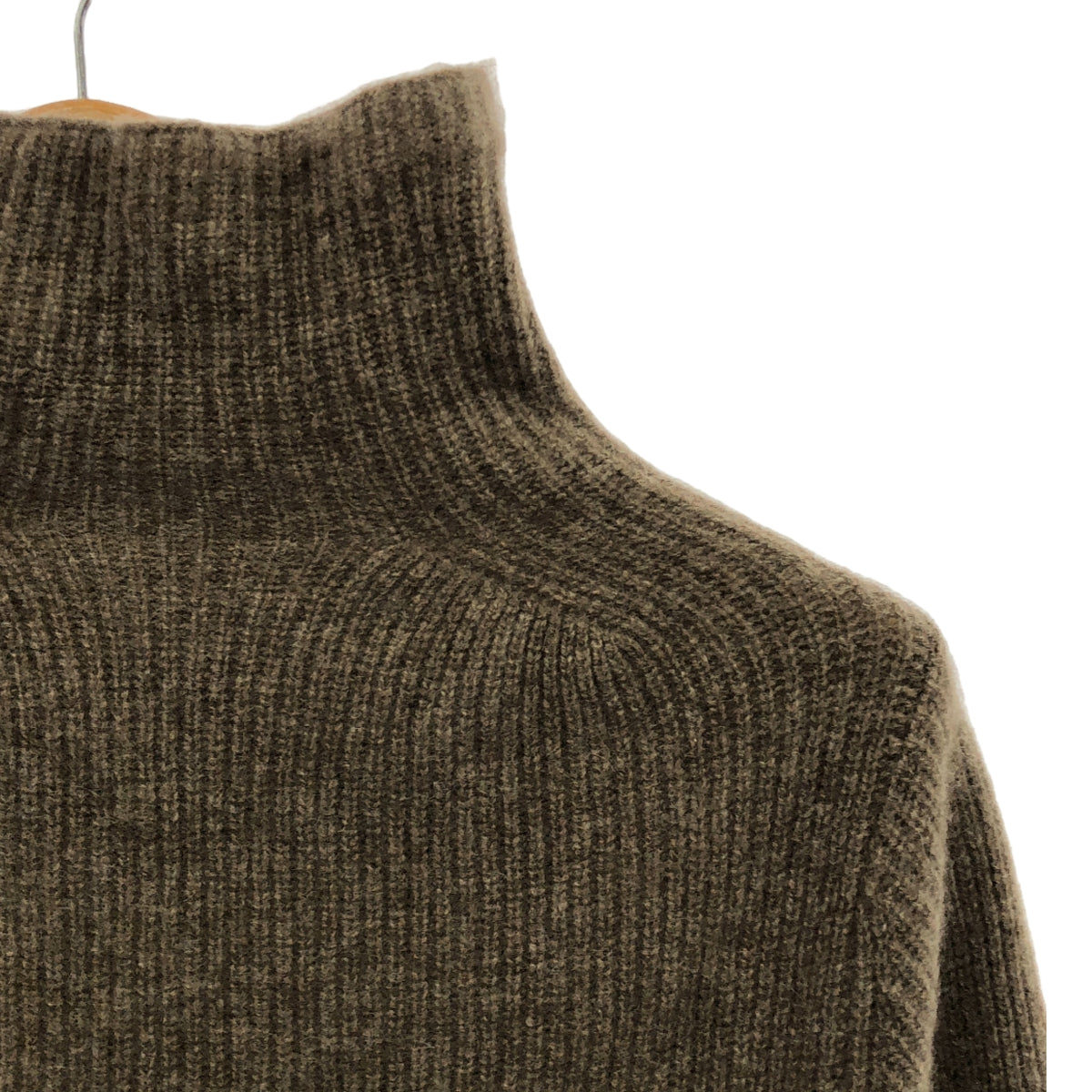 jonnlynx / John Links | Wool Asymmetrical Slit Turtleneck Knit | F | Brown | Women's