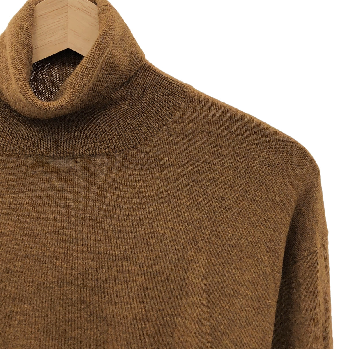 [Good Condition] EARIH | Side Zip Slit Turtleneck Knit Pullover | F | Brown | Women's