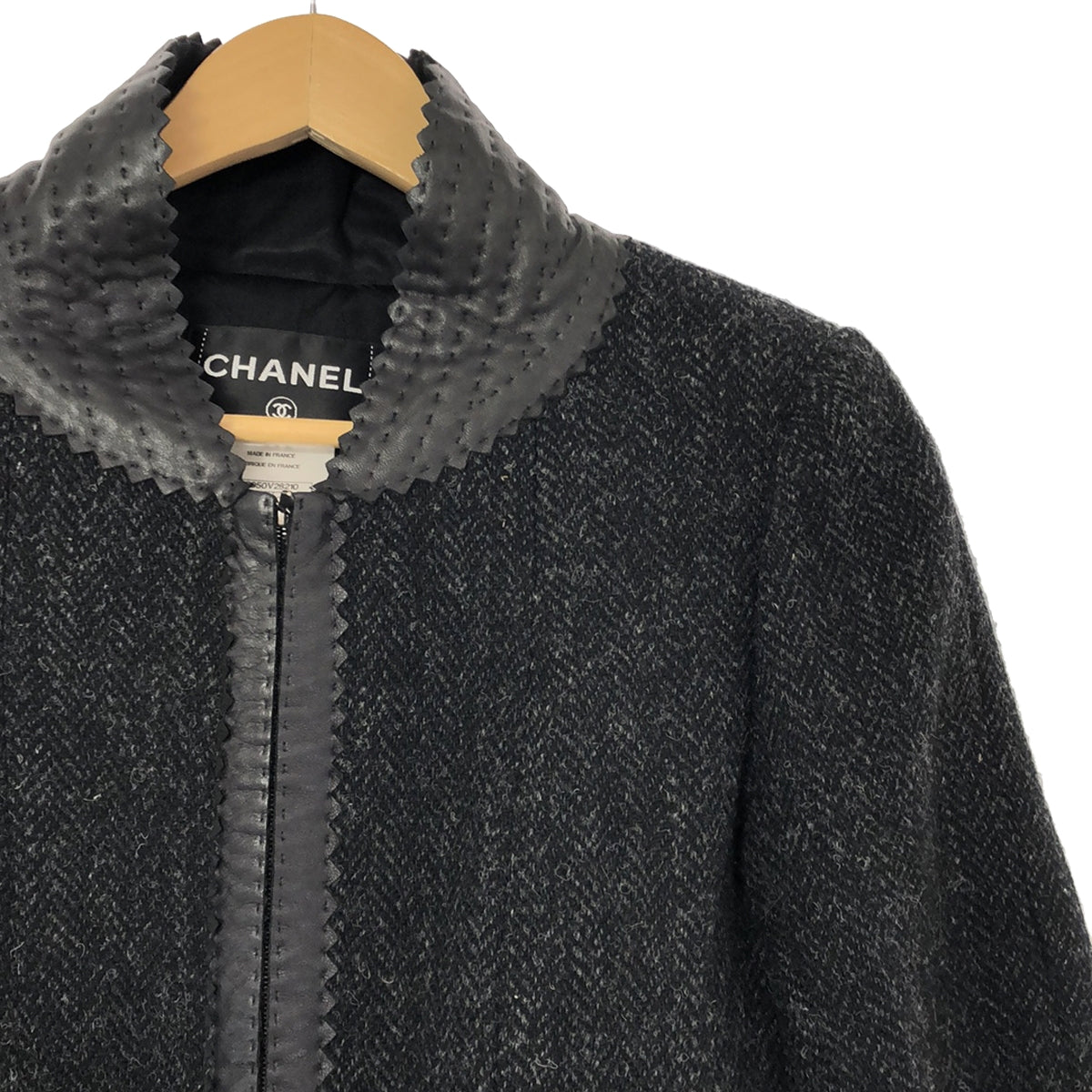 [Good Condition] CHANEL | Wool Herringbone Tweed Lambskin Trimmed Silk Lining Zip-Up Coat | Size 36 | Grey | Women's