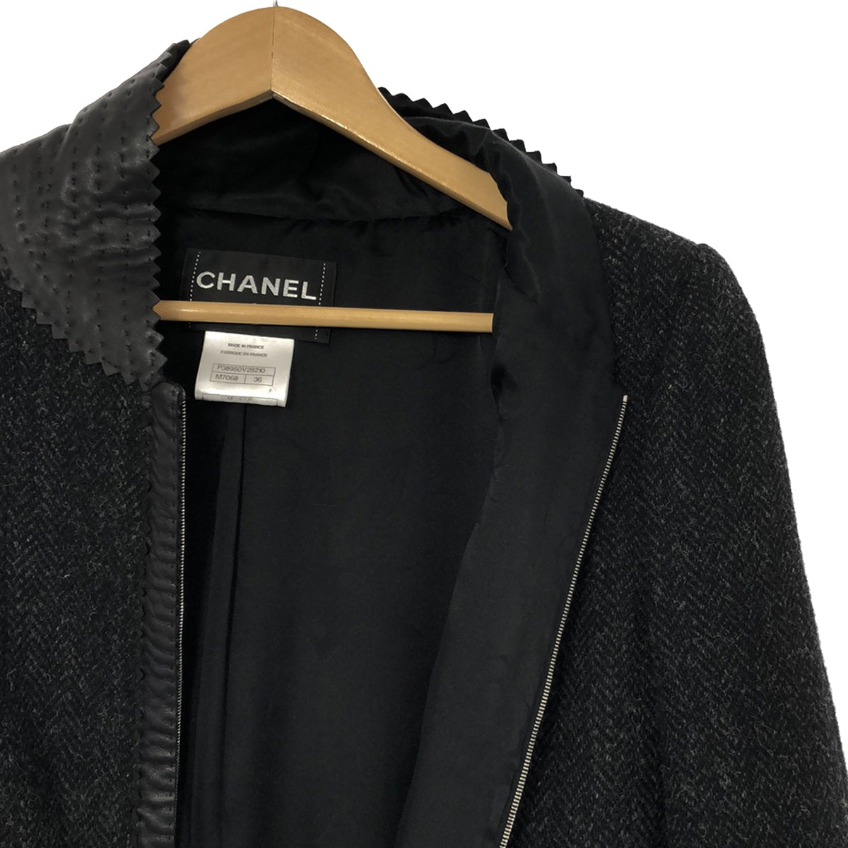 [Good Condition] CHANEL | Wool Herringbone Tweed Lambskin Trimmed Silk Lining Zip-Up Coat | Size 36 | Grey | Women's